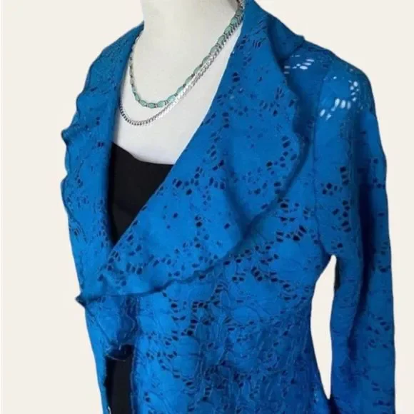 Vine Street Apparel Short Lace Topper - Picture 5 of 6